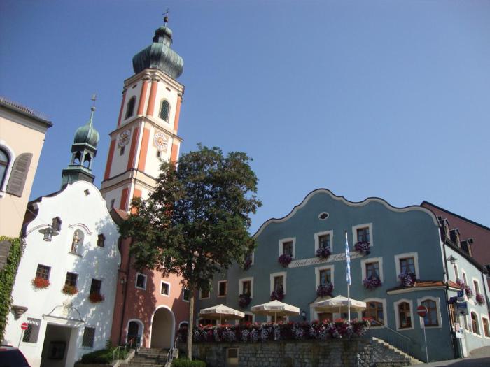 Hotel Lobmeyer,Regensburg>>Cham,3 star