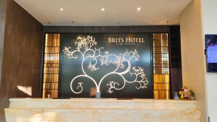 Brits Hotel Puri Indah,,3 star