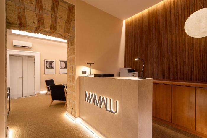 Mamalu Studios And Suites,,4 star