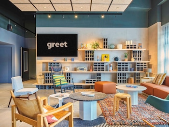 greet hotel paris porte de la chapelle arena