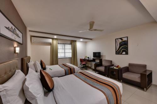 Click Hotel Yuvraj,,3 star