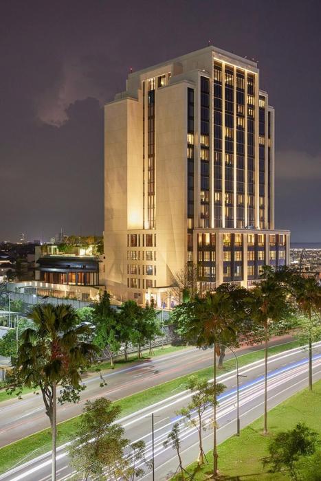 Hotel Tentrem Jakarta,,4.5 star