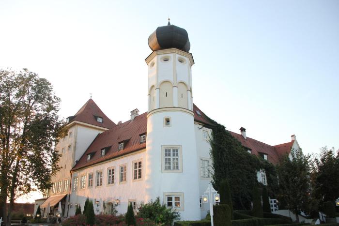 Schlosshotel Neufahrn,Landshut>>Bavaria,3 star