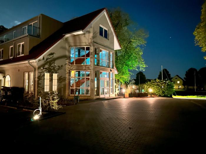 Hotel Schröders Schöne Aussicht,Near Jade Weser Port Info Center,4 star