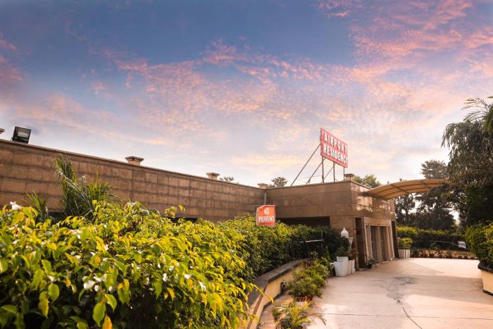Airport Residency,Dwarka,3 star