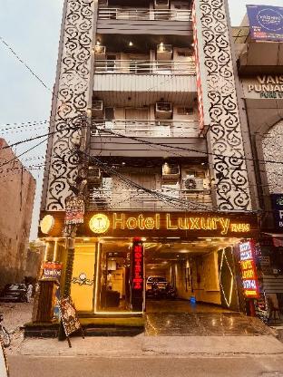 Hotel Luxury Inn,,3 star