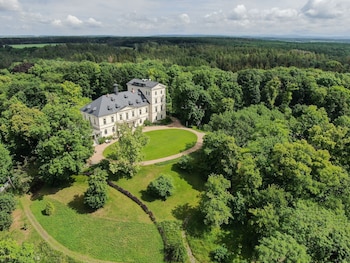 Chateau Mcely,Libun>>Bobnice,5 star
