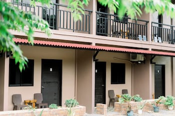 alona princess suites