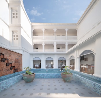 lanna inthan hotel and spa