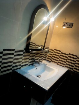Victoria Nature Resort Digana,,2 star