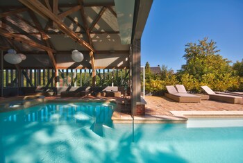 Hotel De La Licorne & Spa Nuxe,Lyons-La-Foret>>Eure,4 star