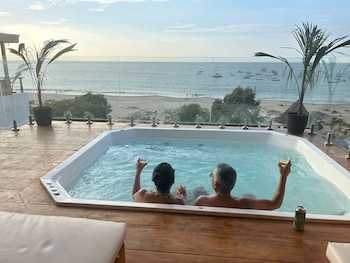 Punta Veleros Rooftop,,4.5 star