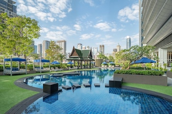 the athenee hotel a luxury collection hotel bangkok