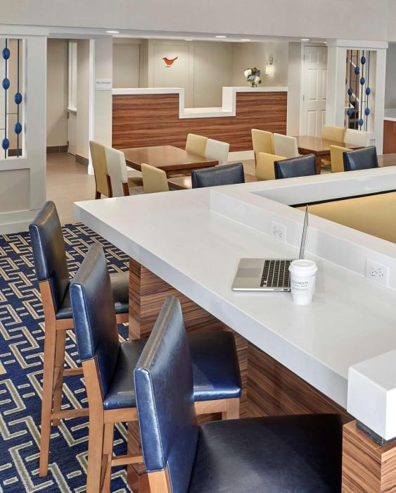 sonesta es suites burlington vt