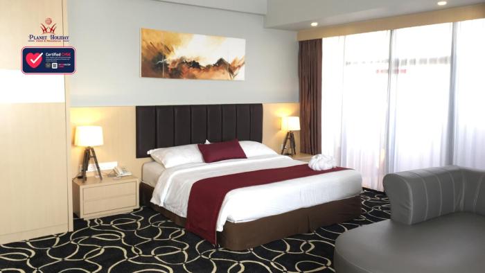 Planet Holiday Hotel & Residence,Batam City>>Batam,4 star