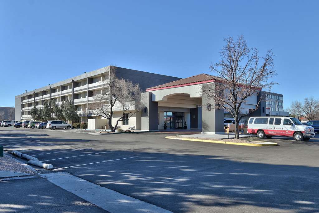 Ramada Plaza By Wyndham Albuquerque Midtown,Bernalillo>>Albuquerque,3.5 star