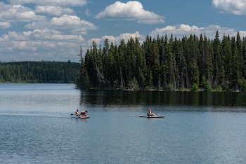 Lac Le Jeune Resort,,3 star