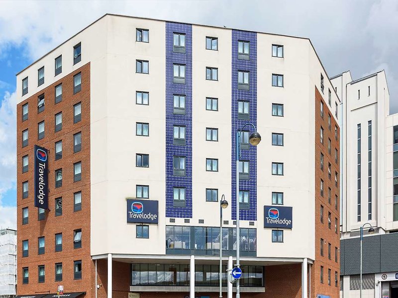 Premier Inn London Uxbridge Town Centre,London>>Denham,3 star