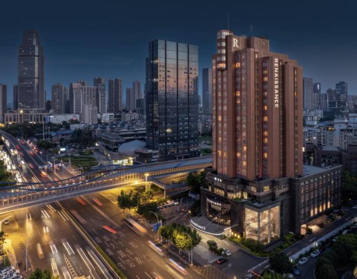 renaissance wuhan hotel