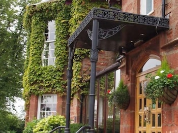 Inchture,Fife>>Dundee,3 star