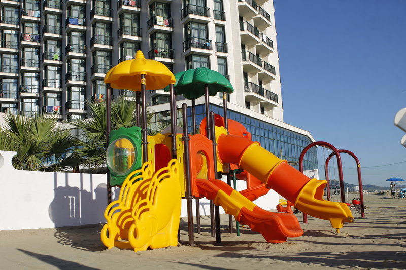 Club Esse Mediterraneo,Francavilla Al Mare>>Abruzzo,4 star