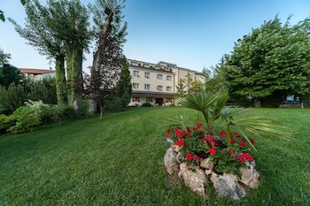 La Primula,Near Swansea Beach,4 star