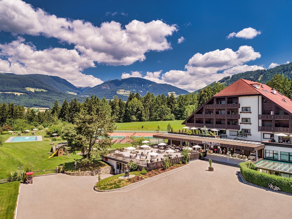 Royal Hotel Hinterhuber,Brunico>>Bolzano,4 star
