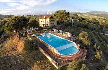 Tenuta La Lupa Country Hotel,Cecina>>Castellina Marittima,3 star