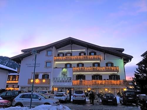 Hotel Tschurtschenthaler,Cortina D'ampezzo>>Bolzano,3 star