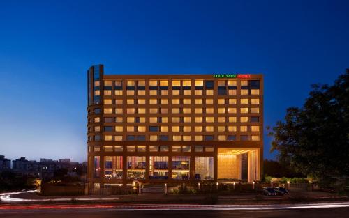 courtyard by marriott ahmedabad