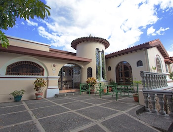 Hotel Villa Serena Escalon,Monumento Al Salvador Del Mundo>>San Salvador,2.5 star