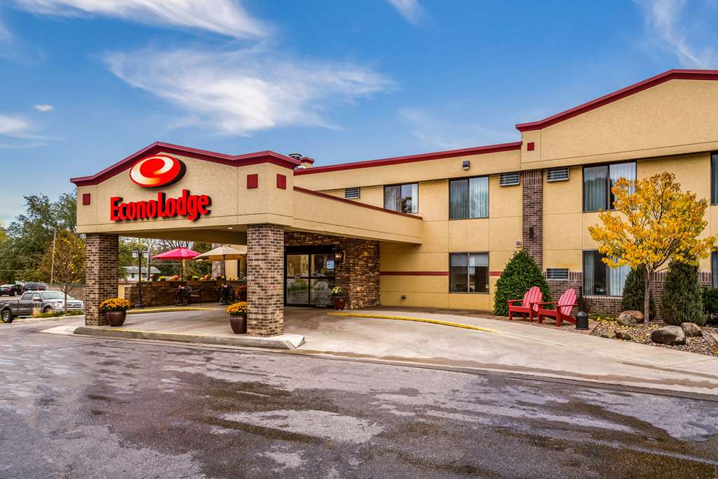 econo lodge mayo clinic area