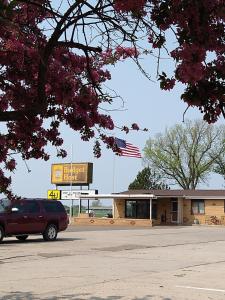 Budget Host 4 U Motel,United States Of America>>Bowman,2 star