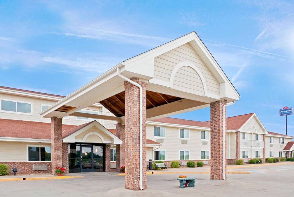 Americinn By Wyndham Silver City,Ironwood>>Carp Lake Township,2.5 star