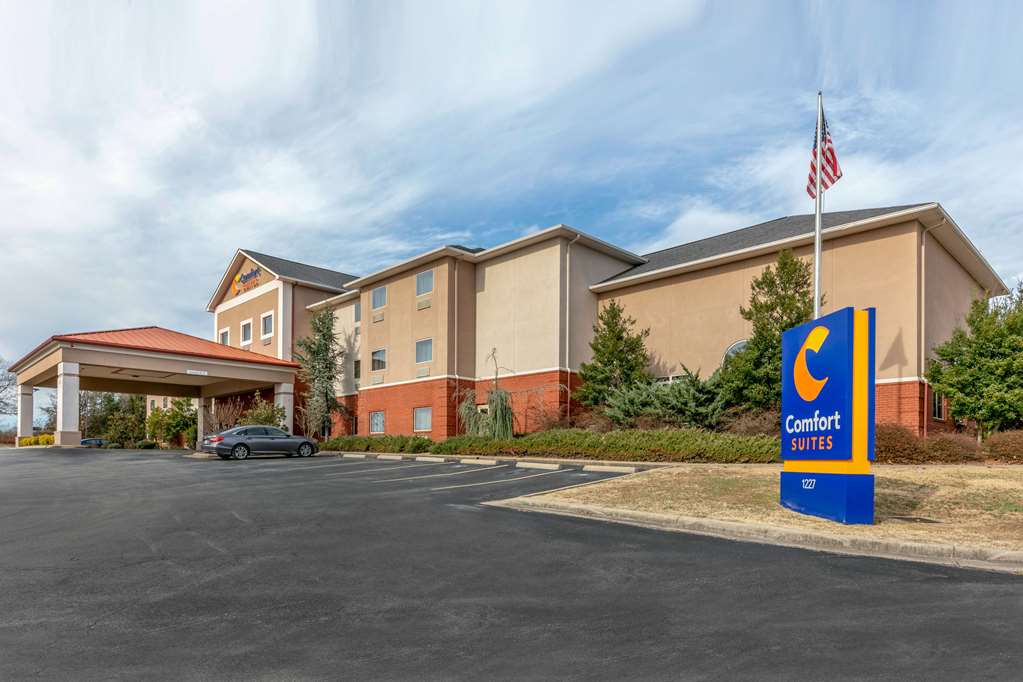 Comfort Suites,Arkansas>>Batesville,2.5 star
