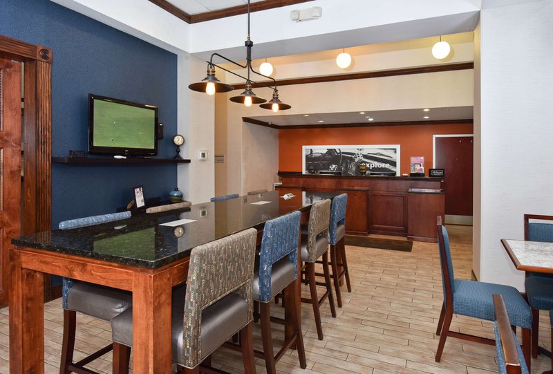 Hampton Inn Alexander City,Tallapoosa County>>Alexander City,2.5 star