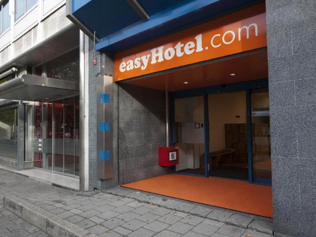 Easyhotel Rotterdam City Centre,South Holland>>Rotterdam,2 star