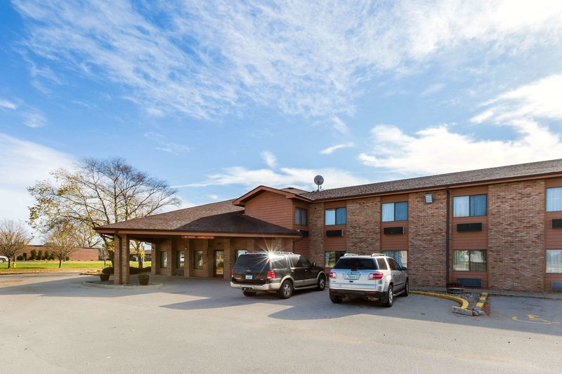 Quality Inn - Storm Lake,Iowa>>Storm Lake,3 star