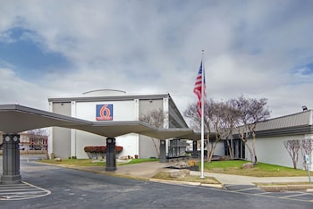 Motel 6 Mesquite, Tx – Town East,,2 star
