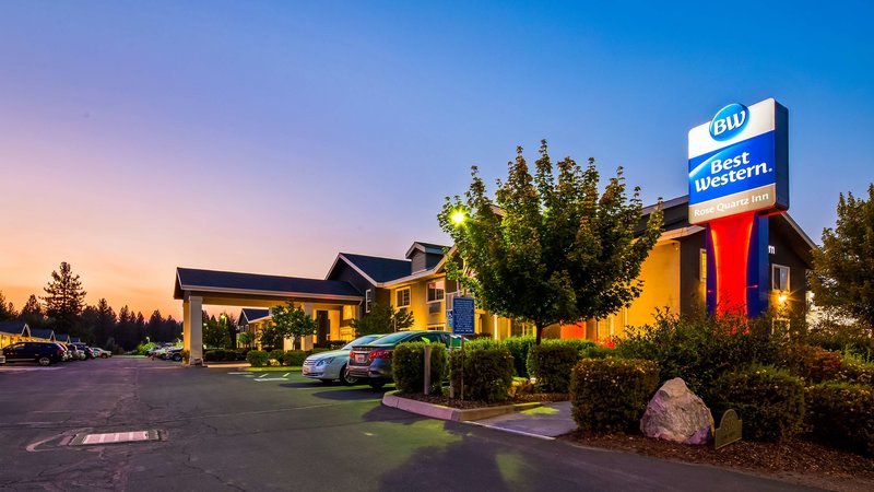 Best Western Rose Quartz Inn