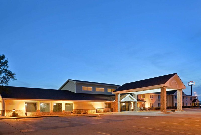 Americinn By Wyndham West Burlington,Burlington>>Biggsville,3 star