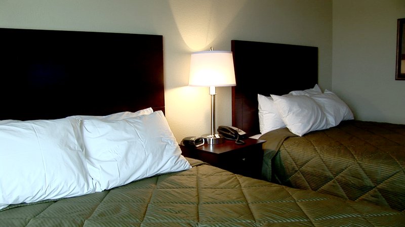 Evansville Inn & Suites By Oyo,Fort Atkinson>>Evansville,2 star