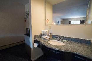 Inn At The Alpine,Bear Lake Township>>Bear Lake,2 star
