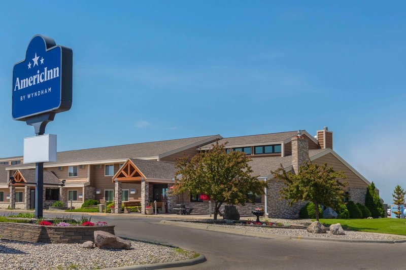 Americinn By Wyndham Roseau,Roseau County>>Roseau,2.5 star