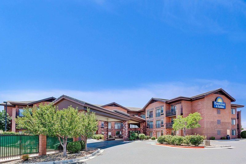 days inn and suites by wyndham page lake powell