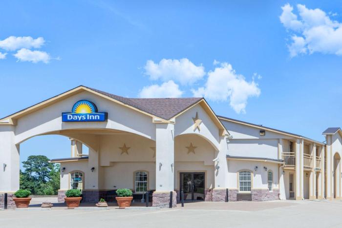 Days Inn By Wyndham Centerville,Crockett>>Centerville,2.5 star