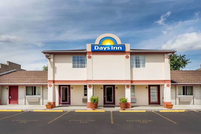 Days Inn By Wyndham Plymouth,Center Township>>Bremen,2 star