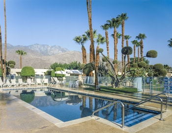 Desert Isle Of Palm Springs,Riverside>>Palm Springs,3 star