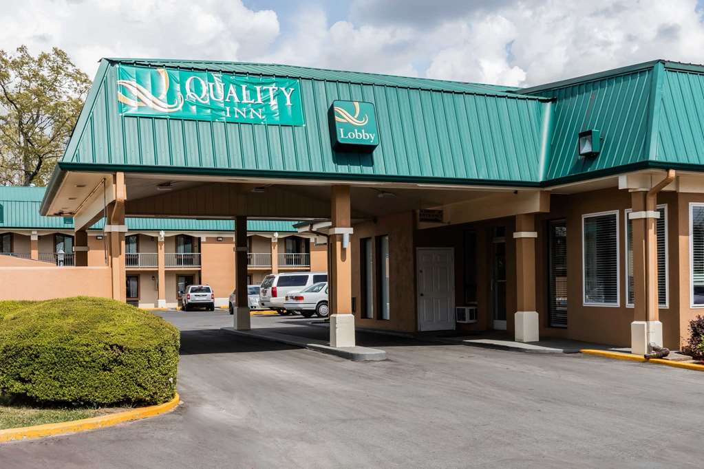 quality inn tullahoma