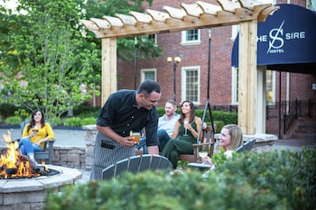 The Sire Hotel Lexington, Tapestry Collection By Hilton,Kentucky>>Lexington,4 star